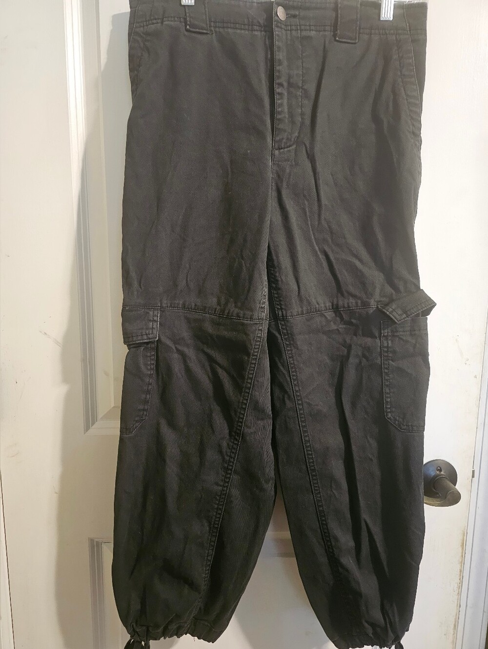 Old Navy Womens Black Cargo Pants - Casual Utility Style